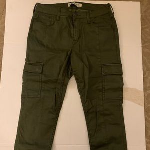 ✨MOVING SALE✨ Women’s Cargo Skinny Jeans